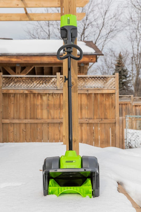 Pelle à neige 60V 12" sans balai de Greenworks Tools