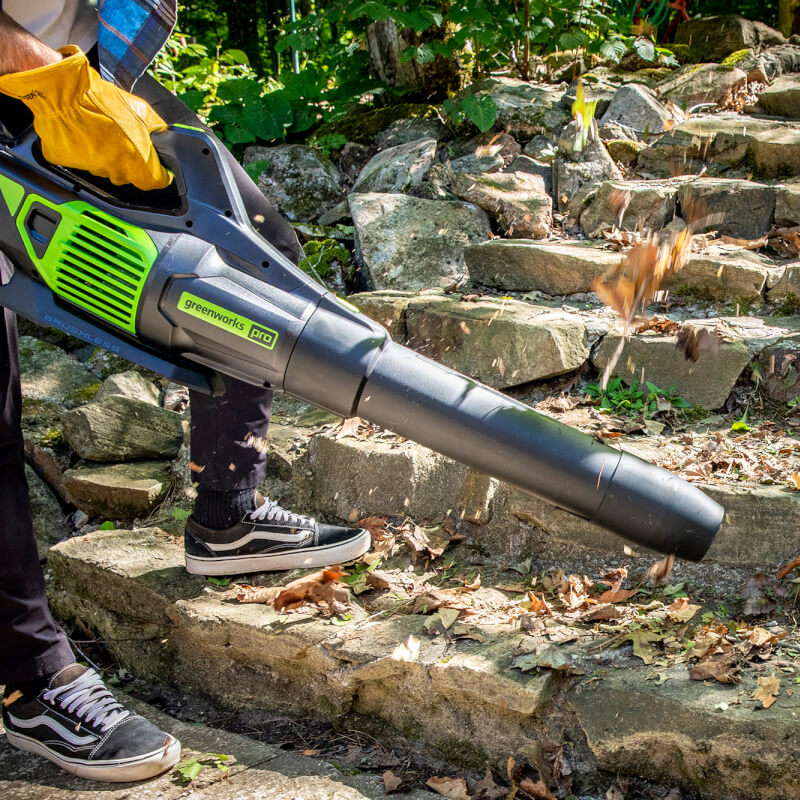 80V 18" Brushless Chainsaw & 80V Brushless Blower Combo Kit, 2.0Ah Battery and Charger Included