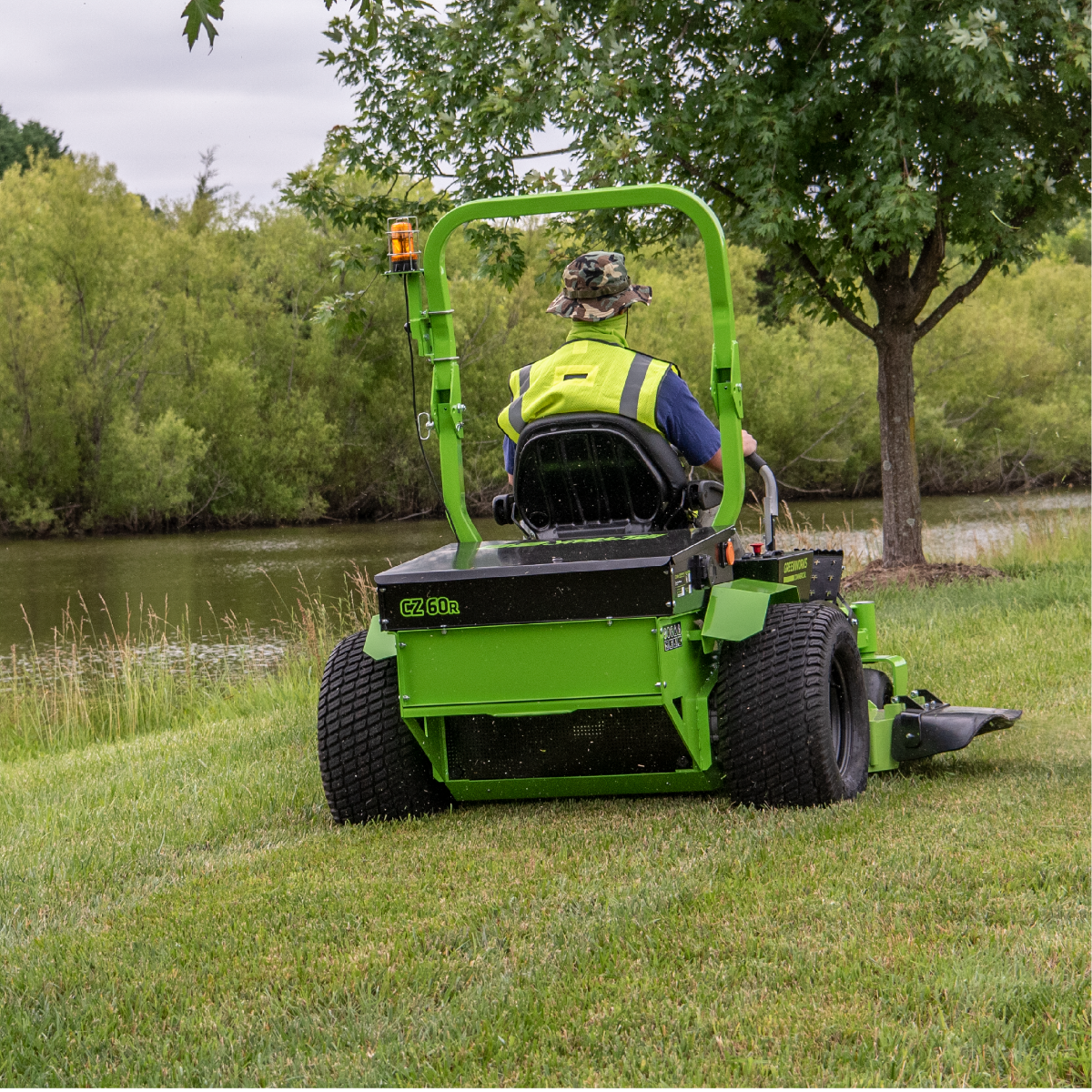 82V  60" 16kWh Commercial Ride-On Zero-Turn Mower